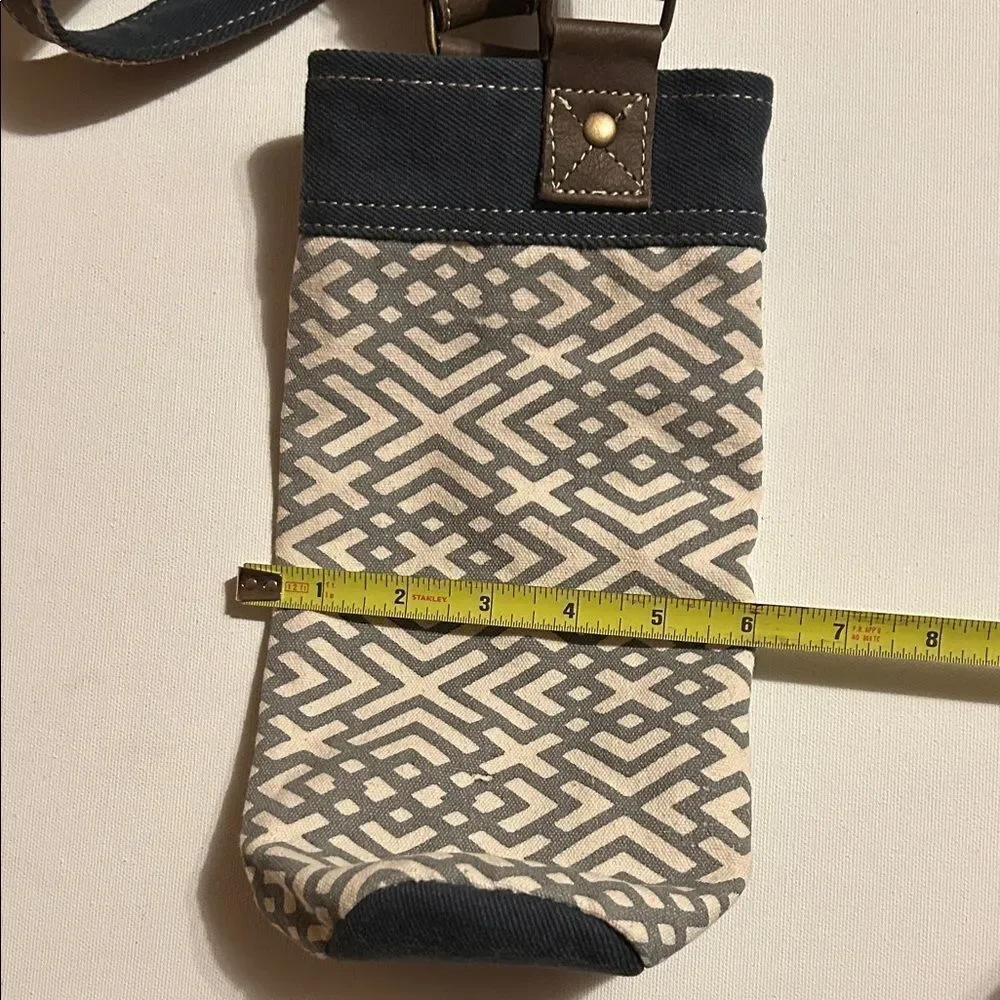 Myra Bag Geometric Patterned Cream and Gray Bag